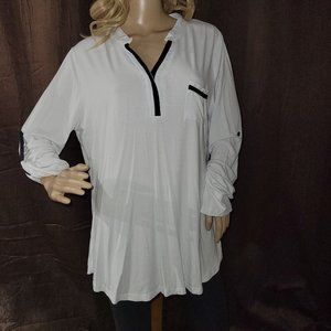 White with black Roll up sleeve V neck tunic top Size XXL